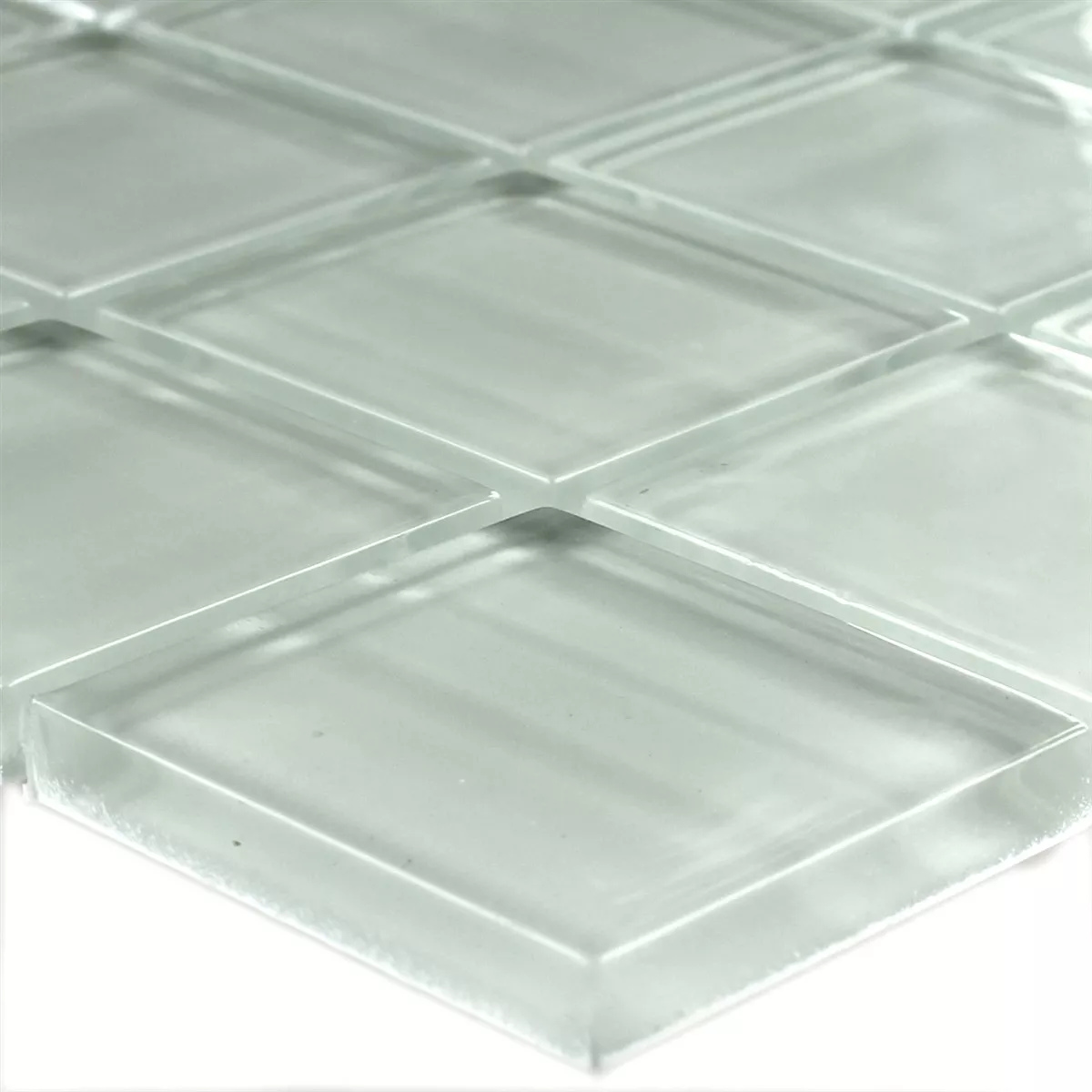 Model din Mozaic De Sticlă Columbia Alb In Dungi